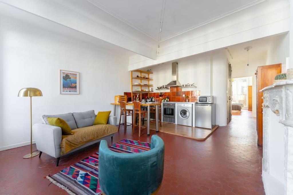 Superbe Appart, Central, Petit Balcon & Vue Place Marseille Kültér fotó