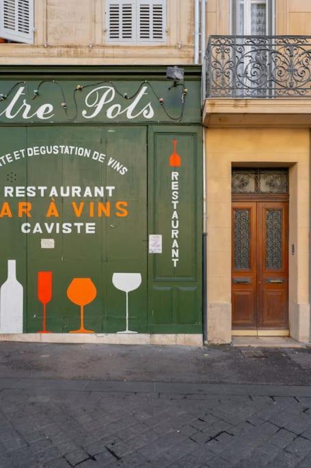 Superbe Appart, Central, Petit Balcon & Vue Place Marseille Kültér fotó