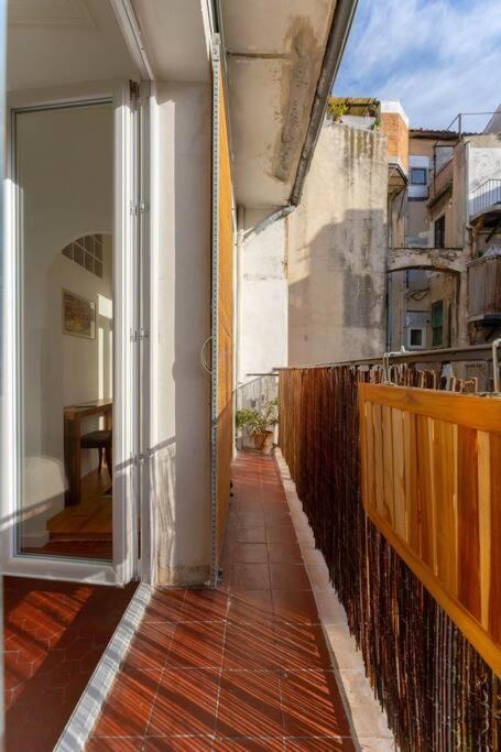 Superbe Appart, Central, Petit Balcon & Vue Place Marseille Kültér fotó