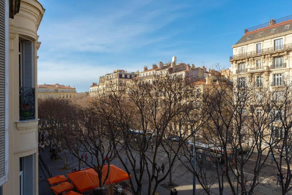 Superbe Appart, Central, Petit Balcon & Vue Place Marseille Kültér fotó