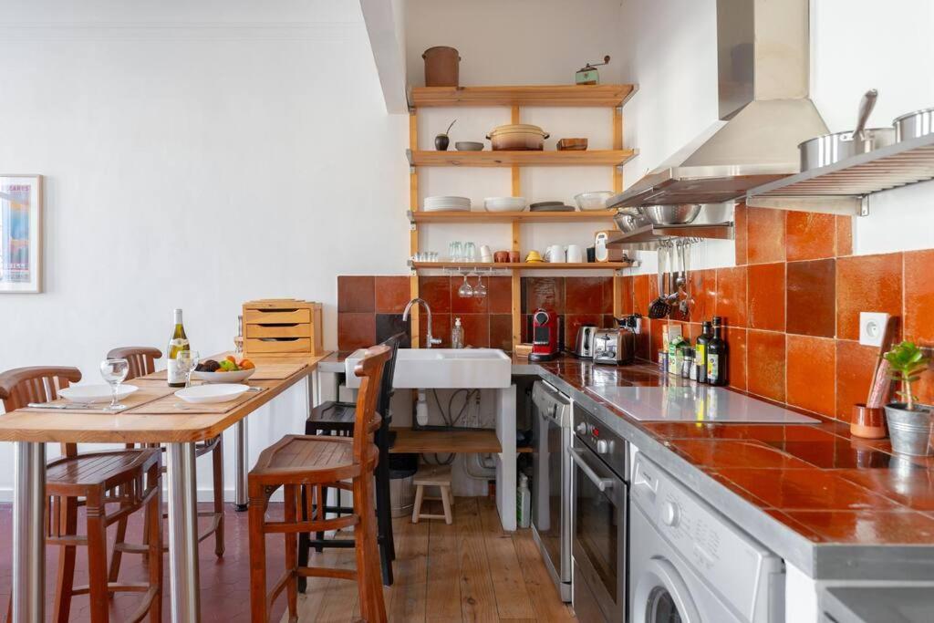Superbe Appart, Central, Petit Balcon & Vue Place Marseille Kültér fotó