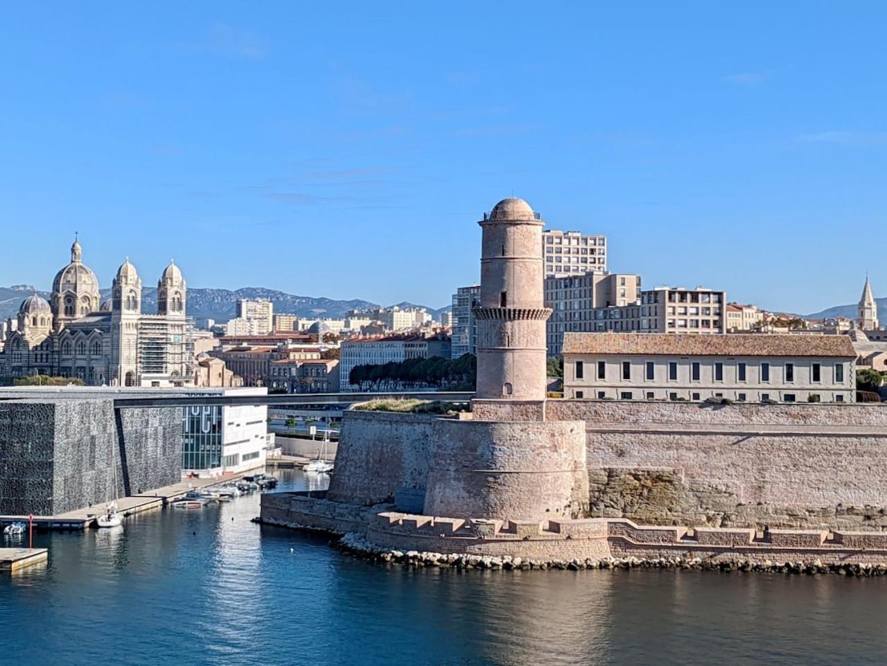 Superbe Appart, Central, Petit Balcon & Vue Place Marseille Kültér fotó